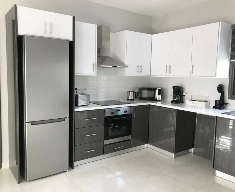 Mare Monte Seaview Boutique Apartment Pafos Exterior foto
